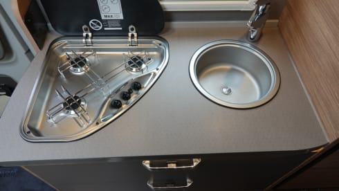 Excellent Campers  – LMC Camper semi-integrato Zeeland Fiandre