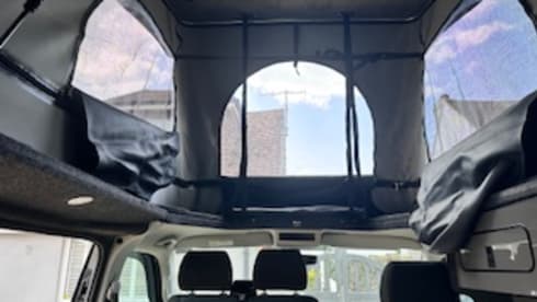 Grey Wolf – 4 berth VW T6 Converted 2016 Camper 