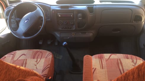 Beautiful compact Dethleff Fortero, red / light gray ..