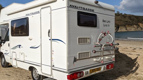 Kernow Explorer – Family motorhome for 4 in the heart of Cornwall