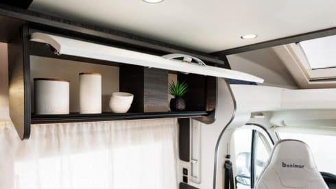 Mileo 263 – 5p Benimar semi-integrated uit 2024