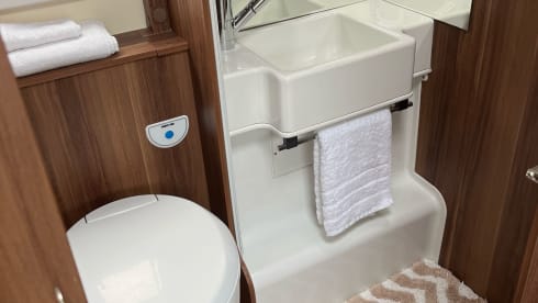 NC500 Highland Tourer – Auto Roller 746 motorhome - ideal for NC500 and Highlands