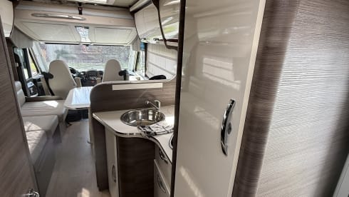 5 sterren huis op wielen  – 6p McLouis integrated uit 2018
