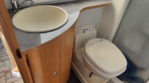 Vincent  – 6 berth chausson motorhome 