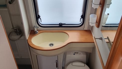Wonderfully spacious and neat family camper for rent