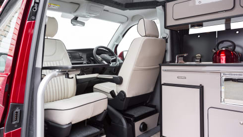 Beau – Ultimate luxury! Fully appointed 4 Berth VW Camper