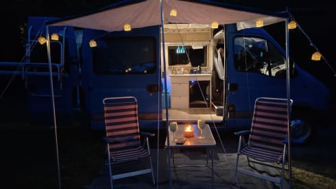 Guapa – 2p Renault bus from 2003