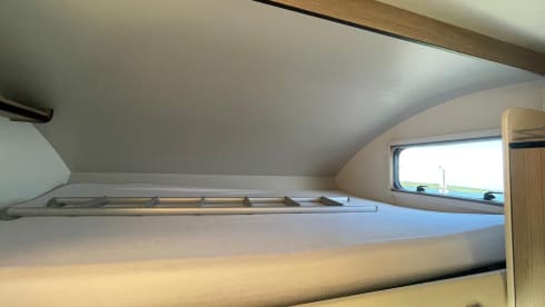 Queen L – Nieuwe Rimor camper voor 6