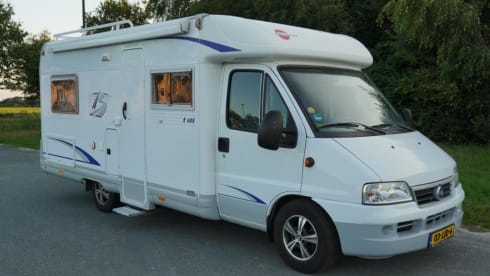 2 to 4 person Bürstner camper for the perfect holiday