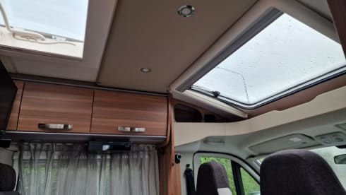 Pepper – 2p Weinsberg semi-integrated from 2018