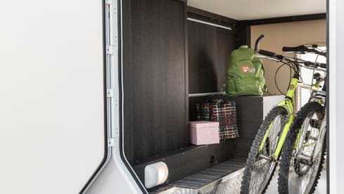 Belle – Motorhome – Sleeps 4 – Travels 4