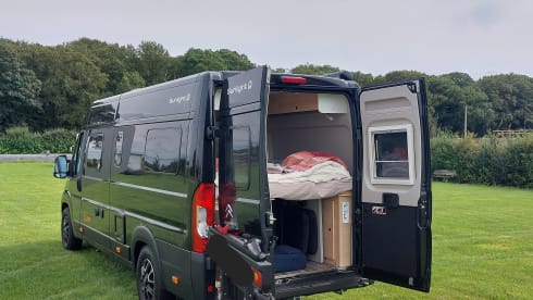 CliffDC – CliffDC - 2pers. Citroen Campervan from 2024
