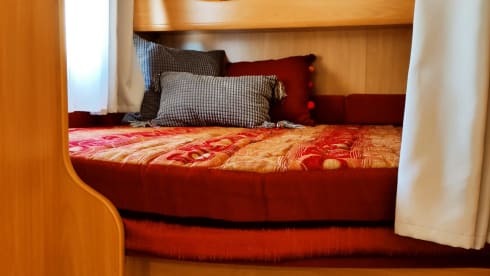 Camper for 4 comfortable seats