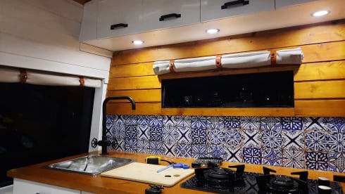 Snoet – 2p Volkswagen bus from 2021