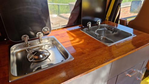 Unique Volkswagen T3 from 1988 to go on an adventure with