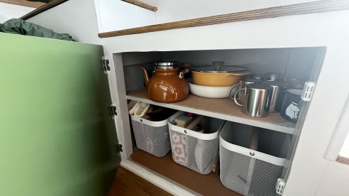 Vanessa – 5 berth Family Van