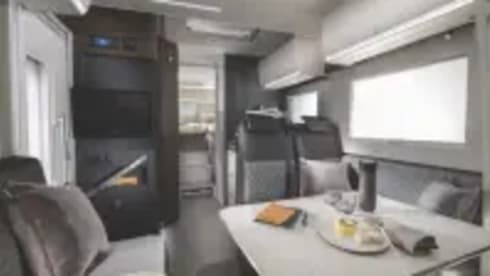 5 berth Adria Supreme SC 