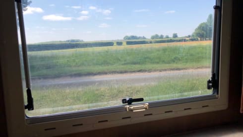 Beautiful 4 berth Rapido integrated from 2002