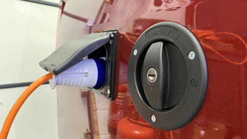 Beau – Ultimate luxury! Fully appointed 4 Berth VW Camper