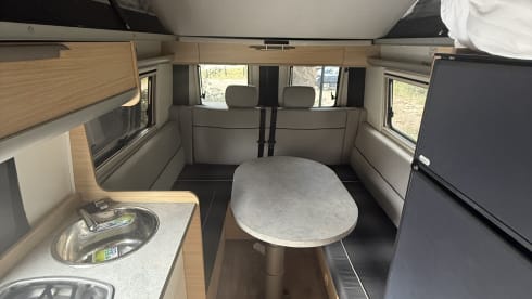 Super nice 4x4 Mercedes bus camper