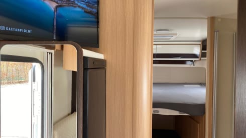 007 – Neuer Luxus-Teilintegrierter 2022 - McLouis Souvereign 473