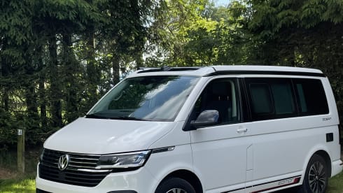 4p Volkswagen campervan uit 2021