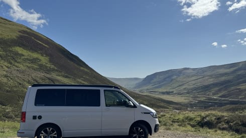 Camella – 4 Berth Volkswagon Transporter T6.1 (Inclusive of Insurance)