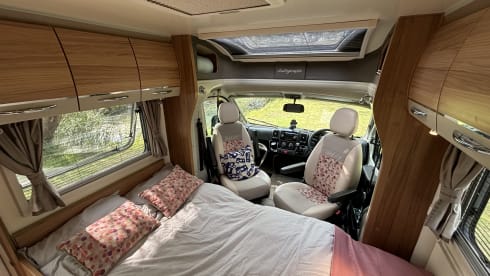 Betty – Immaculate condition 4 Berth Family Motorhome 