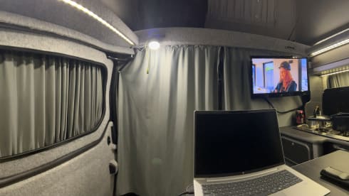 Arnie – 4 berth Renault campervan from 2018