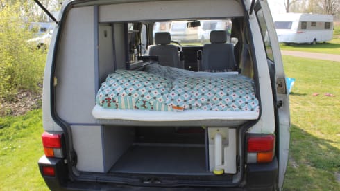 Lisanne – Bus Volkswagen T4 compact et fiable 2/4 personnes