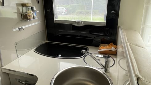 Mc Louis Carat – McLouis Carat 5pers. Semi-integrated from 2020