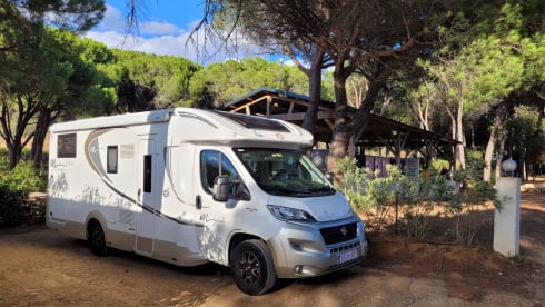 Collector Deluxe – 4p Fiat semi-integrated from 2020
