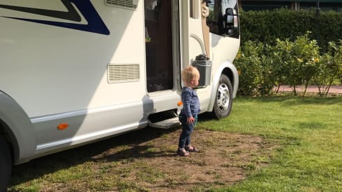 De reus – Extra grootte camper op B-rijbewijs