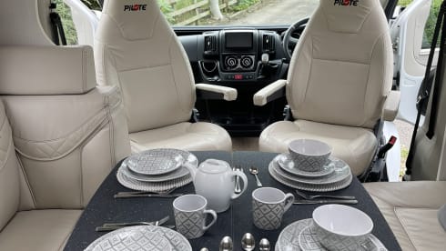 Pilote P710 Luxury 4 Berth • Otley Pickup • Explore Yorkshire Dales