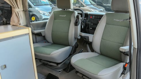 4p Volkswagen California from 2003