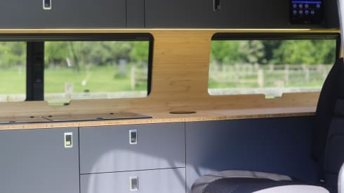 Vounder – Volkswagen T6.1 Auto Campervan