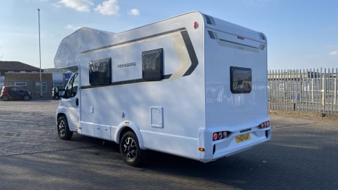 6 berth Fiat alcove 2024 weinsberg new