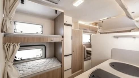 Rimor  – Very neat and beautiful 4-7 camper