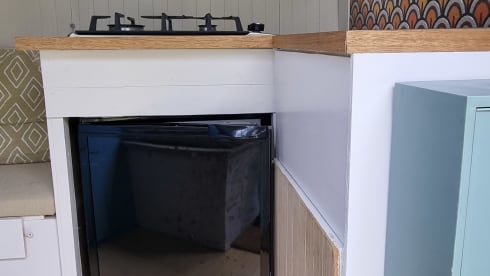 2p Peugeot bus from 2018