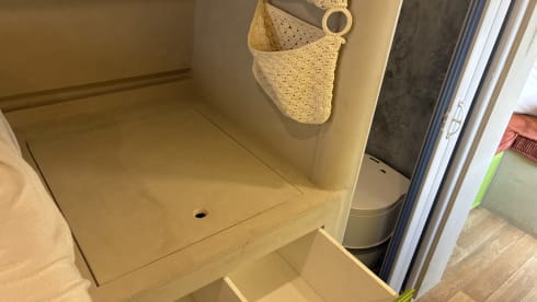 Ritser – Off-grid Volkwagen crafter buscamper 2p