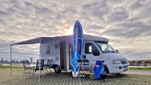 4p Fiat semi-integrated uit 2003