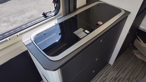 Menfys (2) veranda – Menfys VAN 3 MAXI S-Line (2) with veranda and photovoltaic