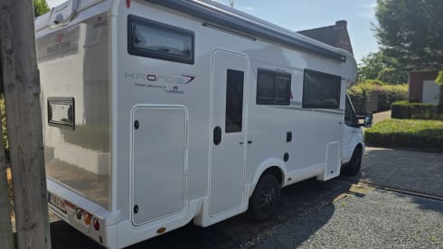 Roller team Kronos Tl74 – Volledig uitgeruste camper 2025 