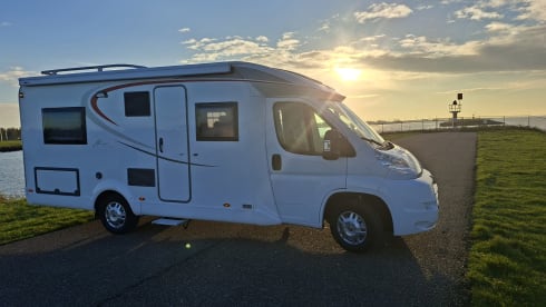 De Vrijbuiter – 2p Bürstner halbintegriert ab 2011