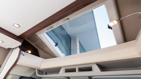 cocoon 463 – 5p Benimar semi-integrated uit 2019