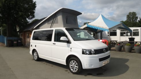Dolly the Campervan – Dolly the Campervan – Compact Adventure VW Near Glasgow