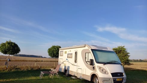 4p Adria Mobil integrated uit 2008