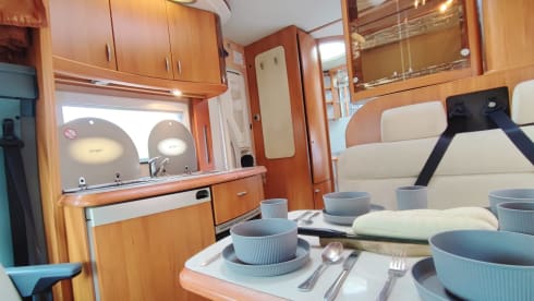 Nice 4-5 person Ford alcove camper. 