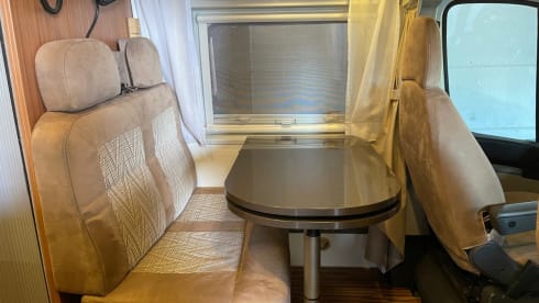 Adria Twin SLX, bed length, km free, (e-bike) bicycle carrier 