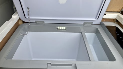 Cosy, compact off-grid Ford camper van
